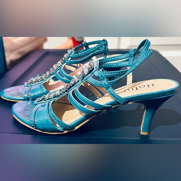 NEW Rialto Turquoise Kitten Heels with Open Top Beautiful 6.5 US M - Picture 13 of 16